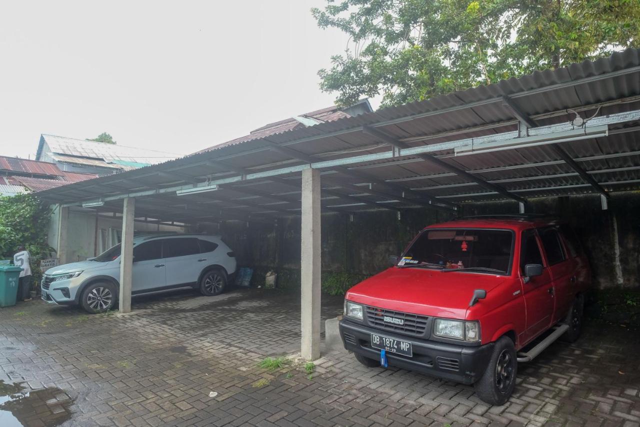 Reddoorz Near Politeknik Manado Exterior foto