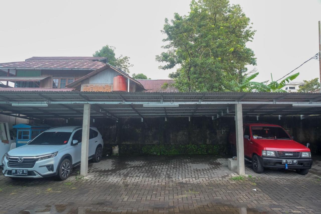 Reddoorz Near Politeknik Manado Exterior foto